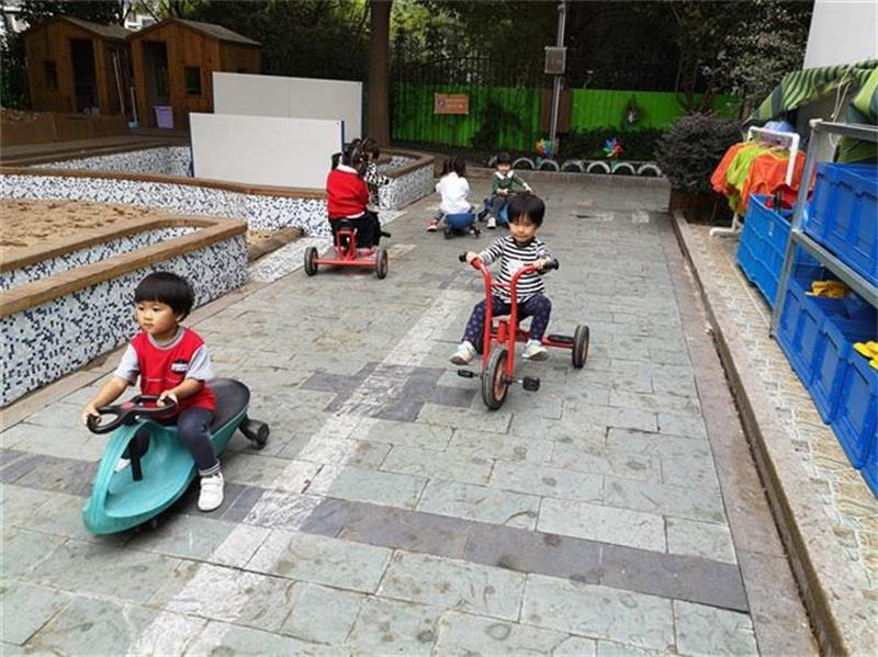 http://s.yun12.cn/lxsyyey/images/5bmqlwmiynw20200606152522.jpg