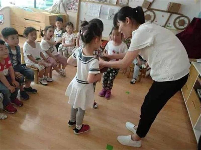 http://s.yun12.cn/lxsyyey/images/wpyrjfshr3i20200606160115.jpg