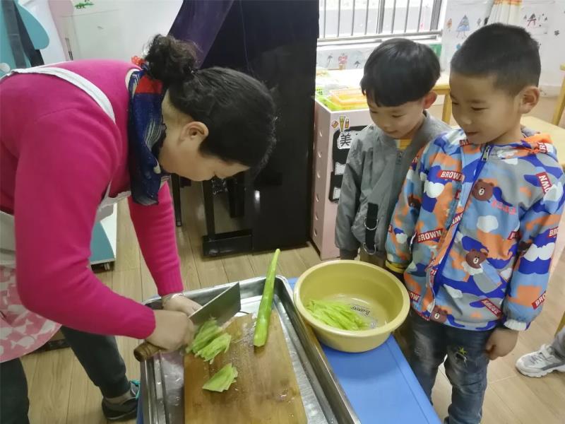 http://s.yun12.cn/lxsyyey/images/1slgxqzerx220200606164344.jpg