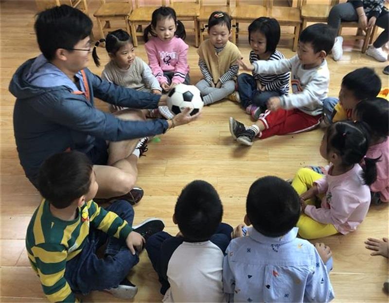 http://s.yun12.cn/lxsyyey/images/fvcojzi3kyv20200606165354.jpg
