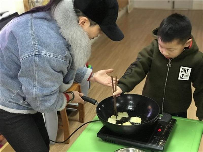 http://s.yun12.cn/lxsyyey/images/d1bqc42qfov20200606165832.jpg