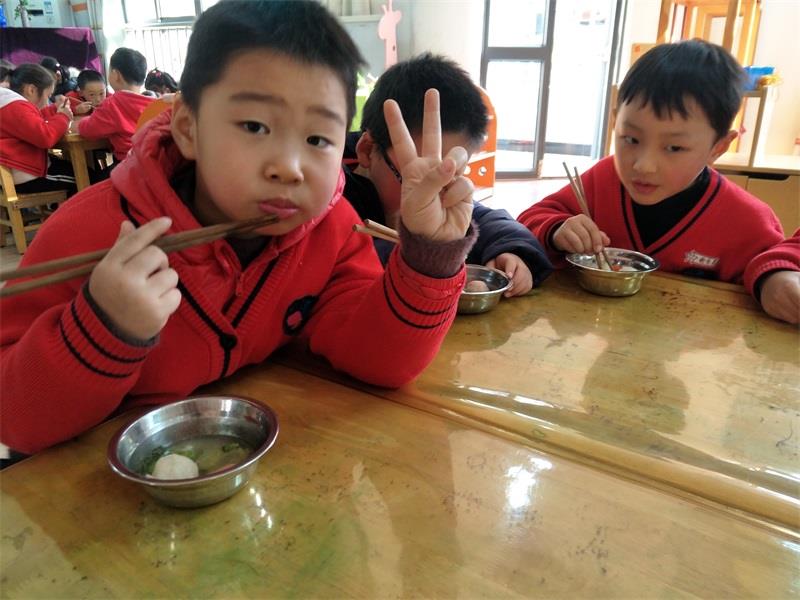 http://s.yun12.cn/lxsyyey/images/atd30zfuey020200606170025.jpg