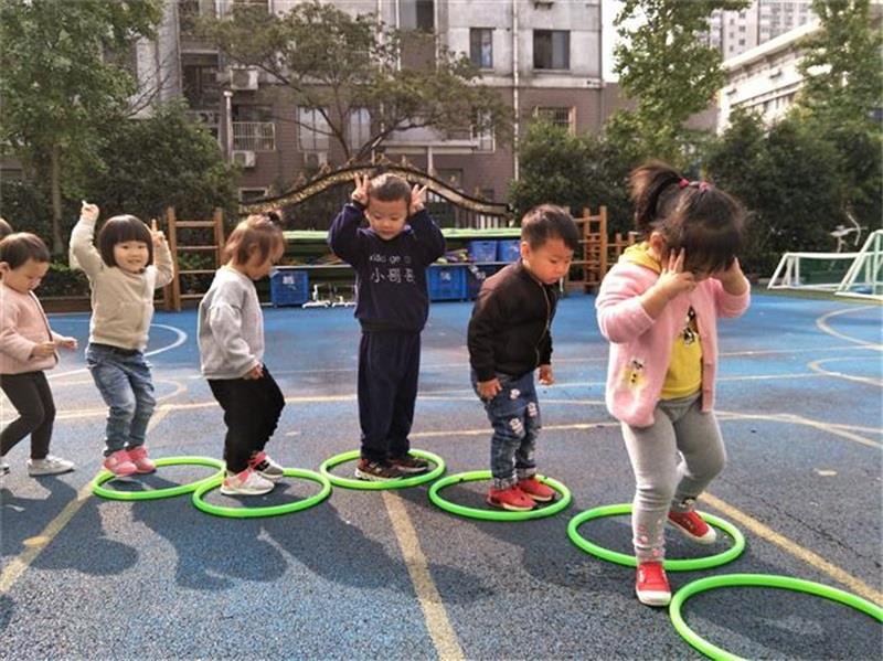http://s.yun12.cn/lxsyyey/images/mjvpizbioe220200606170424.jpg