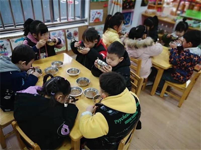 http://s.yun12.cn/lxsyyey/images/0kai1mzmnkr20200606142954.jpg